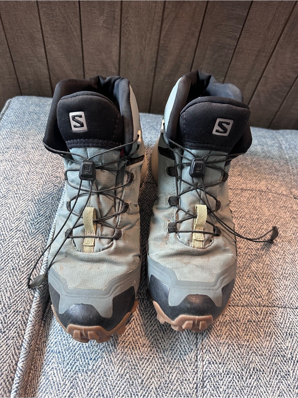 Salomon Cross Hike Mid GTX Gore-Tex Hiking Boots Women’s 9.5